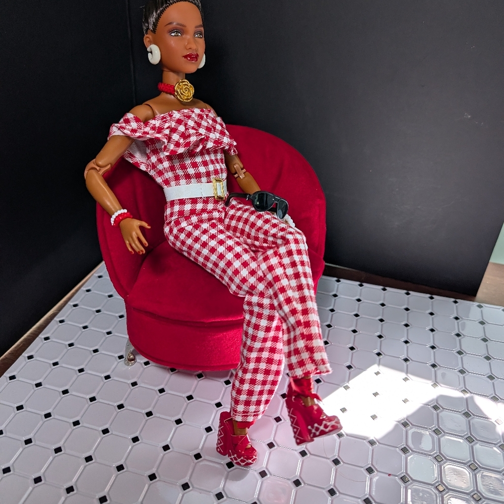 Barbie Basics AA Model 8 Custom  Restyled - Picture 10 of 12